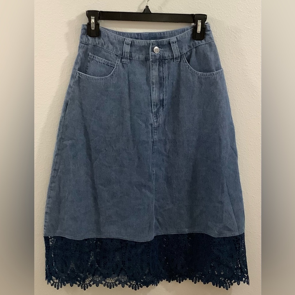 Elegant Blue A-Line Skirt with Lace Hem